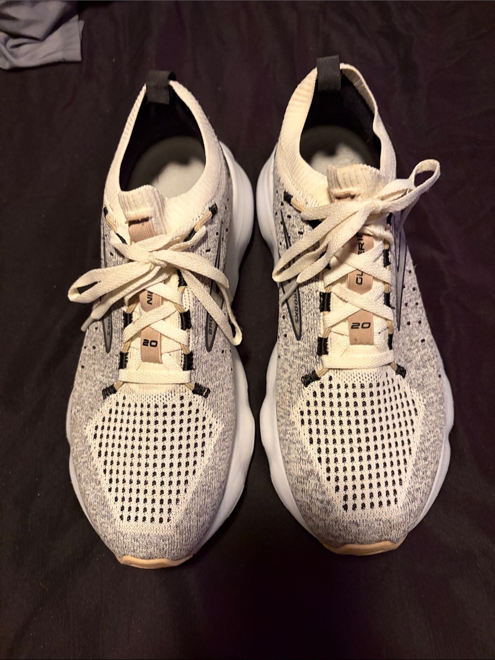 Brooks Women's Gray and Cream Knit Running Shoes. Like new. No stains.